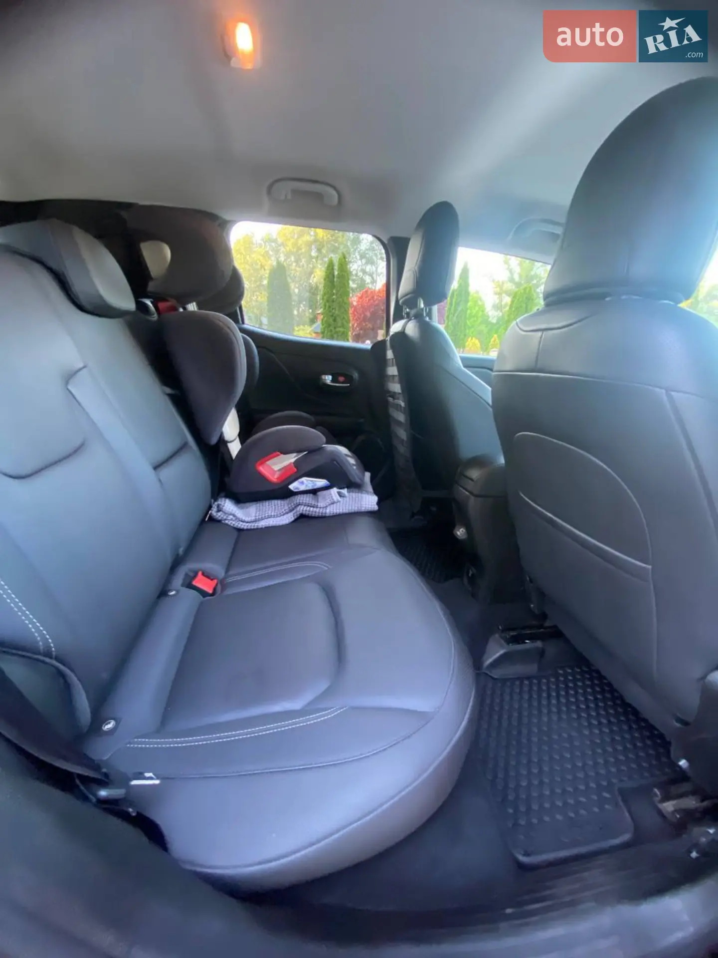 2020 Jeep Renegade - мініатюра 13