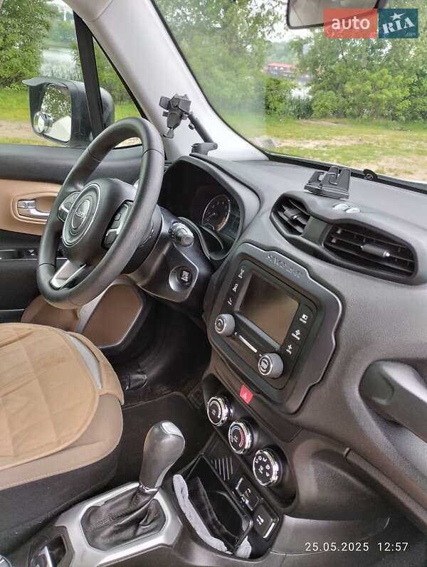 Позашляховик / Кросовер Jeep Renegade 2015 в Києві