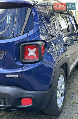 Внедорожник / Кроссовер Jeep Renegade 2016 в 