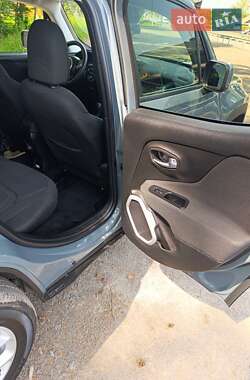 Внедорожник / Кроссовер Jeep Renegade 2018 в 