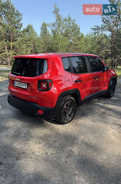 Внедорожник / Кроссовер Jeep Renegade 2015 в 