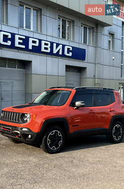 Внедорожник / Кроссовер Jeep Renegade 2015 в 