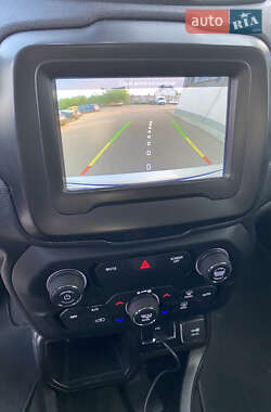 Позашляховик / Кросовер Jeep Renegade 2019 в 