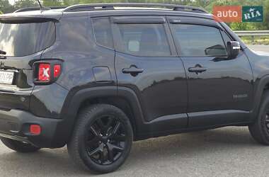 Внедорожник / Кроссовер Jeep Renegade 2016 в 