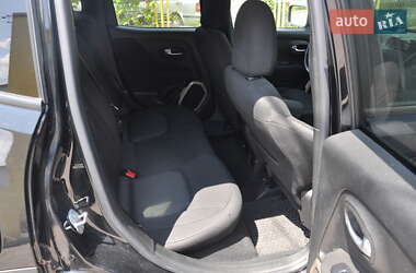 Внедорожник / Кроссовер Jeep Renegade 2016 в 