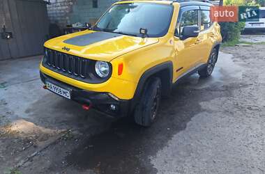 Внедорожник / Кроссовер Jeep Renegade 2015 в Киеве