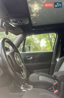 Внедорожник / Кроссовер Jeep Renegade 2021 в 