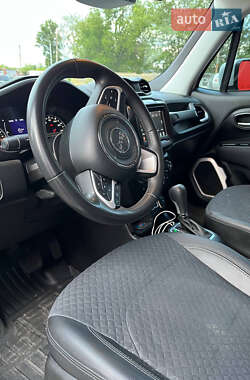 Внедорожник / Кроссовер Jeep Renegade 2018 в 