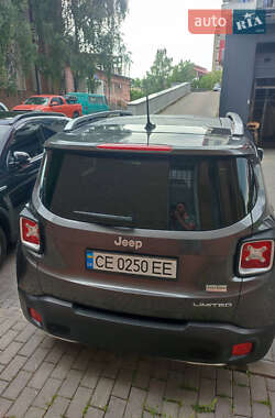 Внедорожник / Кроссовер Jeep Renegade 2016 в 