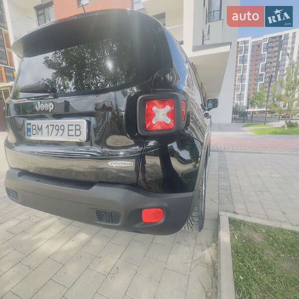 Позашляховик / Кросовер Jeep Renegade 2016 в Івано-Франківську