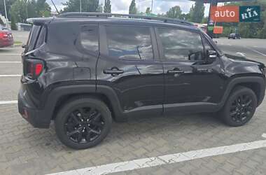 Внедорожник / Кроссовер Jeep Renegade 2015 в 