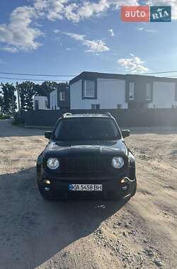 Внедорожник / Кроссовер Jeep Renegade 2016 в 