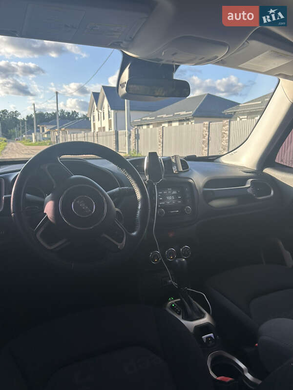 Внедорожник / Кроссовер Jeep Renegade 2016 в Киеве