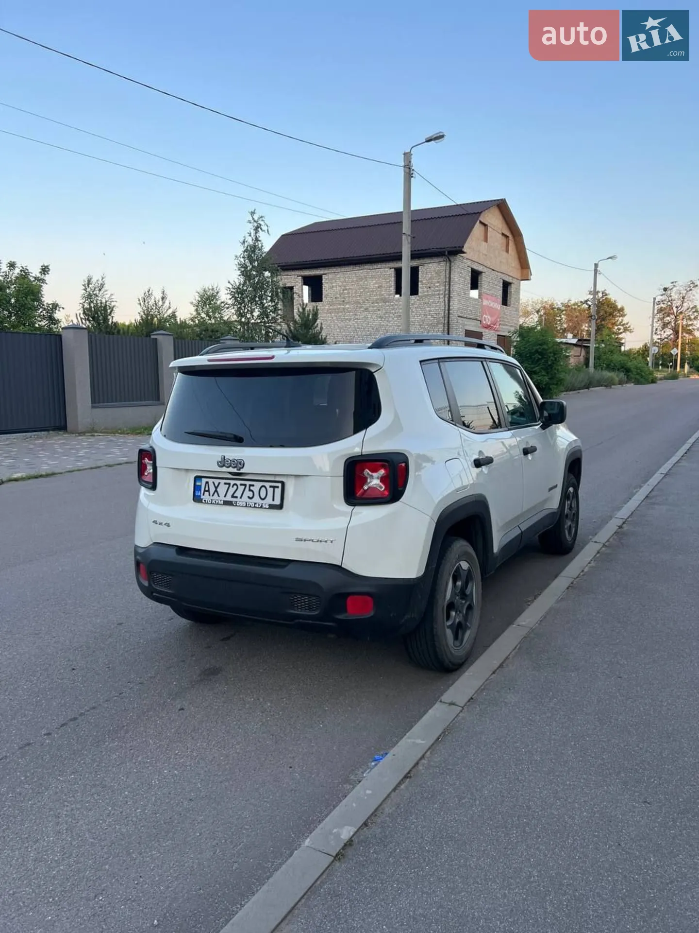 2017 Jeep Renegade - мініатюра 4