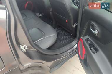 Внедорожник / Кроссовер Jeep Renegade 2016 в 