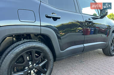 Внедорожник / Кроссовер Jeep Renegade 2016 в 