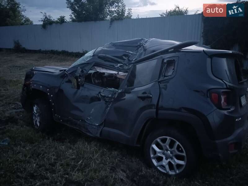 Внедорожник / Кроссовер Jeep Renegade 2017 в Краматорске