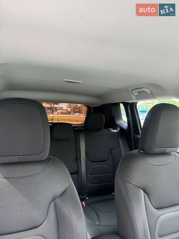 Внедорожник / Кроссовер Jeep Renegade 2019 в Харькове