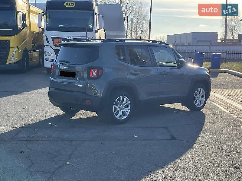 Внедорожник / Кроссовер Jeep Renegade 2018 в Киеве
