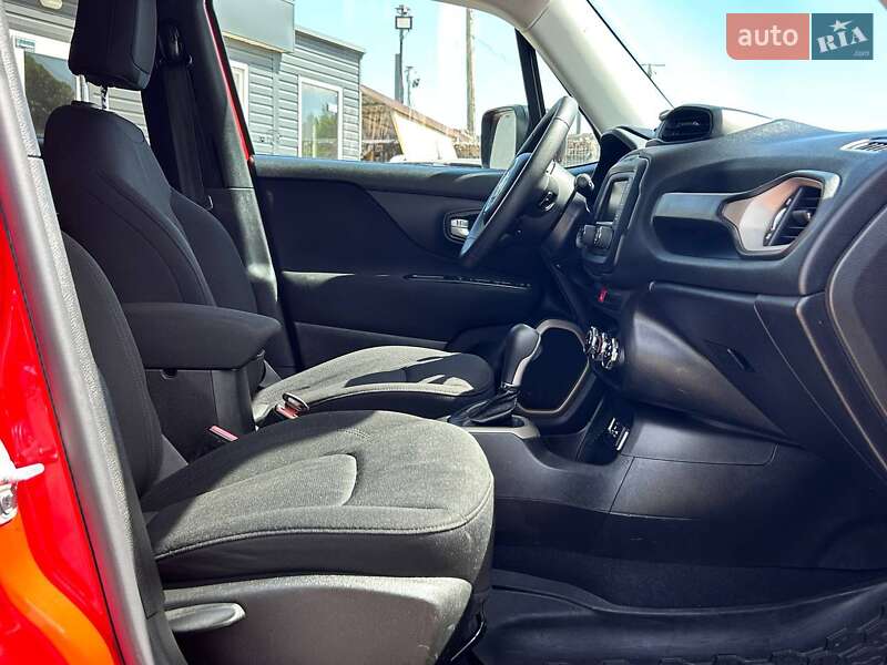 Внедорожник / Кроссовер Jeep Renegade 2016 в Одессе
