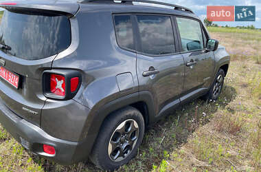 Внедорожник / Кроссовер Jeep Renegade 2017 в 