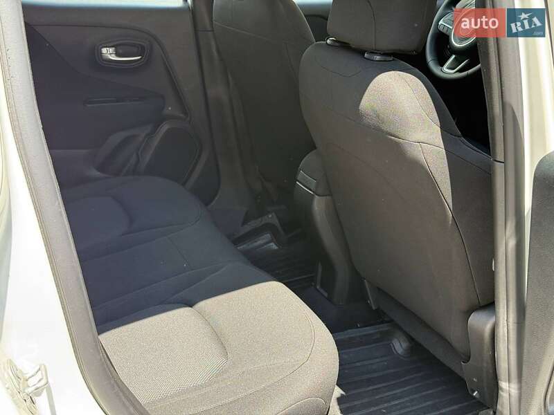 Внедорожник / Кроссовер Jeep Renegade 2019 в Одессе