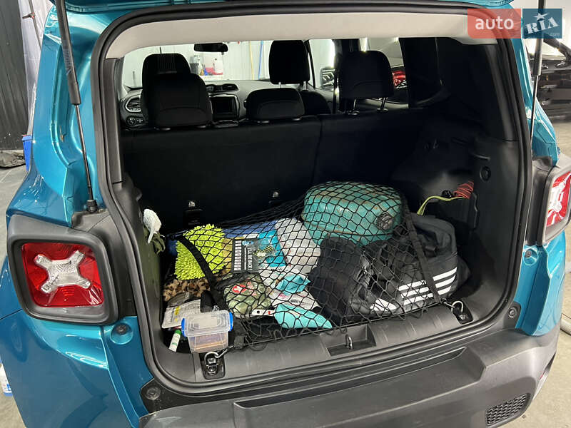 Внедорожник / Кроссовер Jeep Renegade 2020 в Киеве