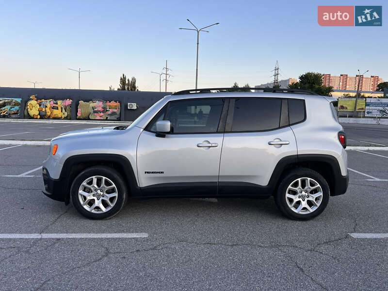 Внедорожник / Кроссовер Jeep Renegade 2016 в Киеве