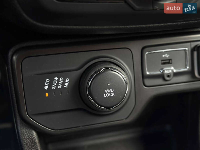 Внедорожник / Кроссовер Jeep Renegade 2021 в Киеве