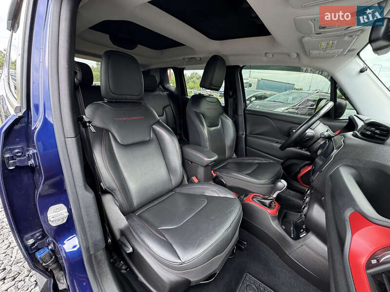 Внедорожник / Кроссовер Jeep Renegade 2016 в Стрые