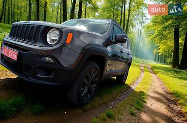 Внедорожник / Кроссовер Jeep Renegade 2017 в Житомире