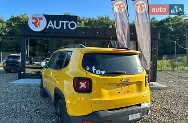 Внедорожник / Кроссовер Jeep Renegade 2016 в 