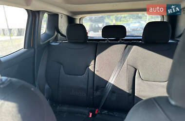 Внедорожник / Кроссовер Jeep Renegade 2016 в 