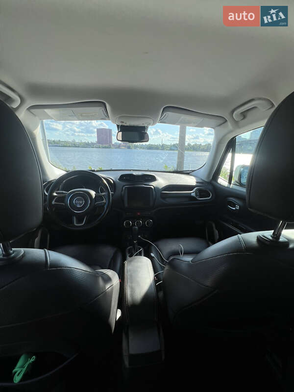 Внедорожник / Кроссовер Jeep Renegade 2017 в Киеве