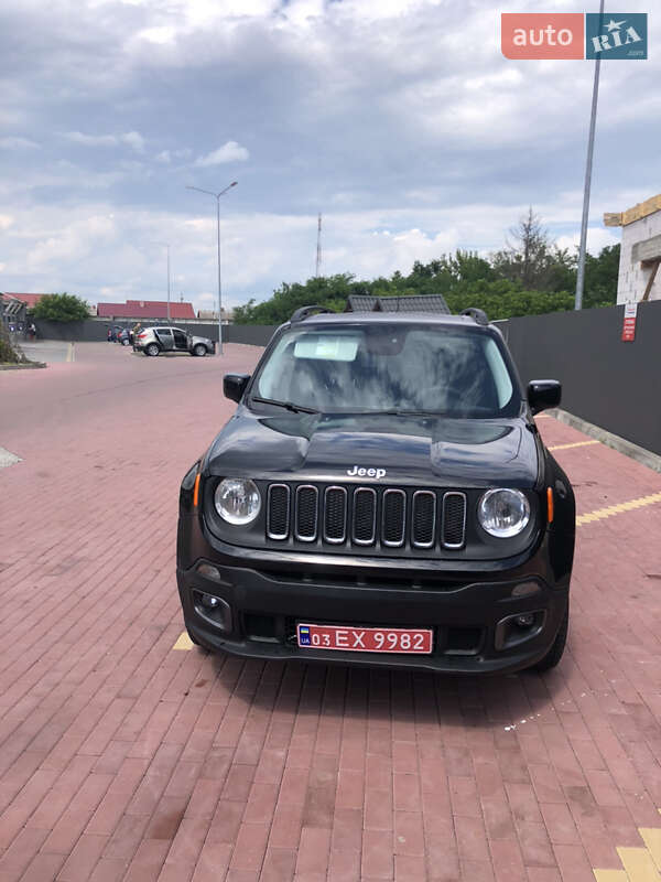 Внедорожник / Кроссовер Jeep Renegade 2016 в Сарнах