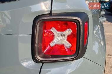 Внедорожник / Кроссовер Jeep Renegade 2017 в 