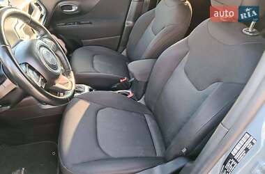 Внедорожник / Кроссовер Jeep Renegade 2017 в 
