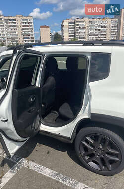 Внедорожник / Кроссовер Jeep Renegade 2021 в 