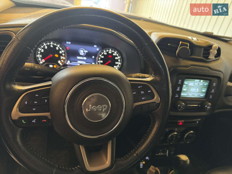 Позашляховик / Кросовер Jeep Renegade 2016 в Харкові