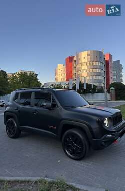 Внедорожник / Кроссовер Jeep Renegade 2018 в 