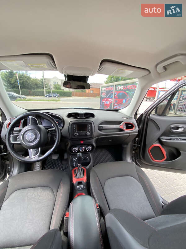 Внедорожник / Кроссовер Jeep Renegade 2016 в Ивано-Франковске