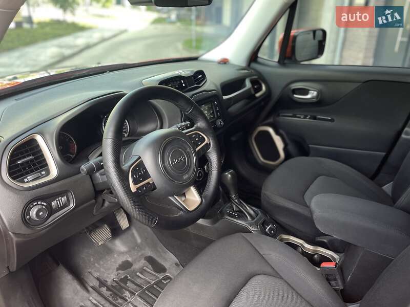 Внедорожник / Кроссовер Jeep Renegade 2016 в Львове