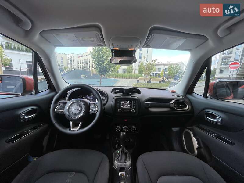 Внедорожник / Кроссовер Jeep Renegade 2016 в Львове