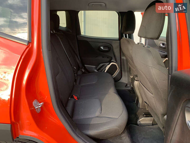 Внедорожник / Кроссовер Jeep Renegade 2015 в Васильковке фото 16 Внедорожник / Кроссовер Jeep Renegade 2015 в Васильковке