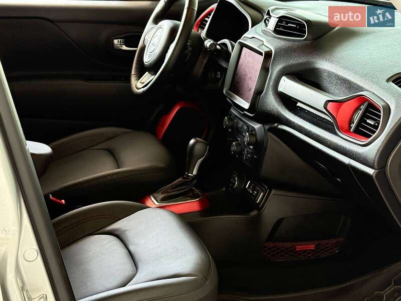 Позашляховик / Кросовер Jeep Renegade 2021 в Одесі