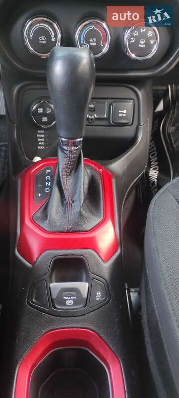 Внедорожник / Кроссовер Jeep Renegade 2017 в Киеве