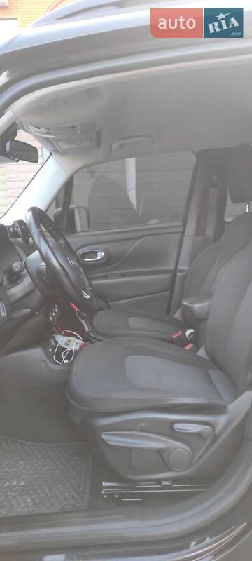 Внедорожник / Кроссовер Jeep Renegade 2017 в Киеве