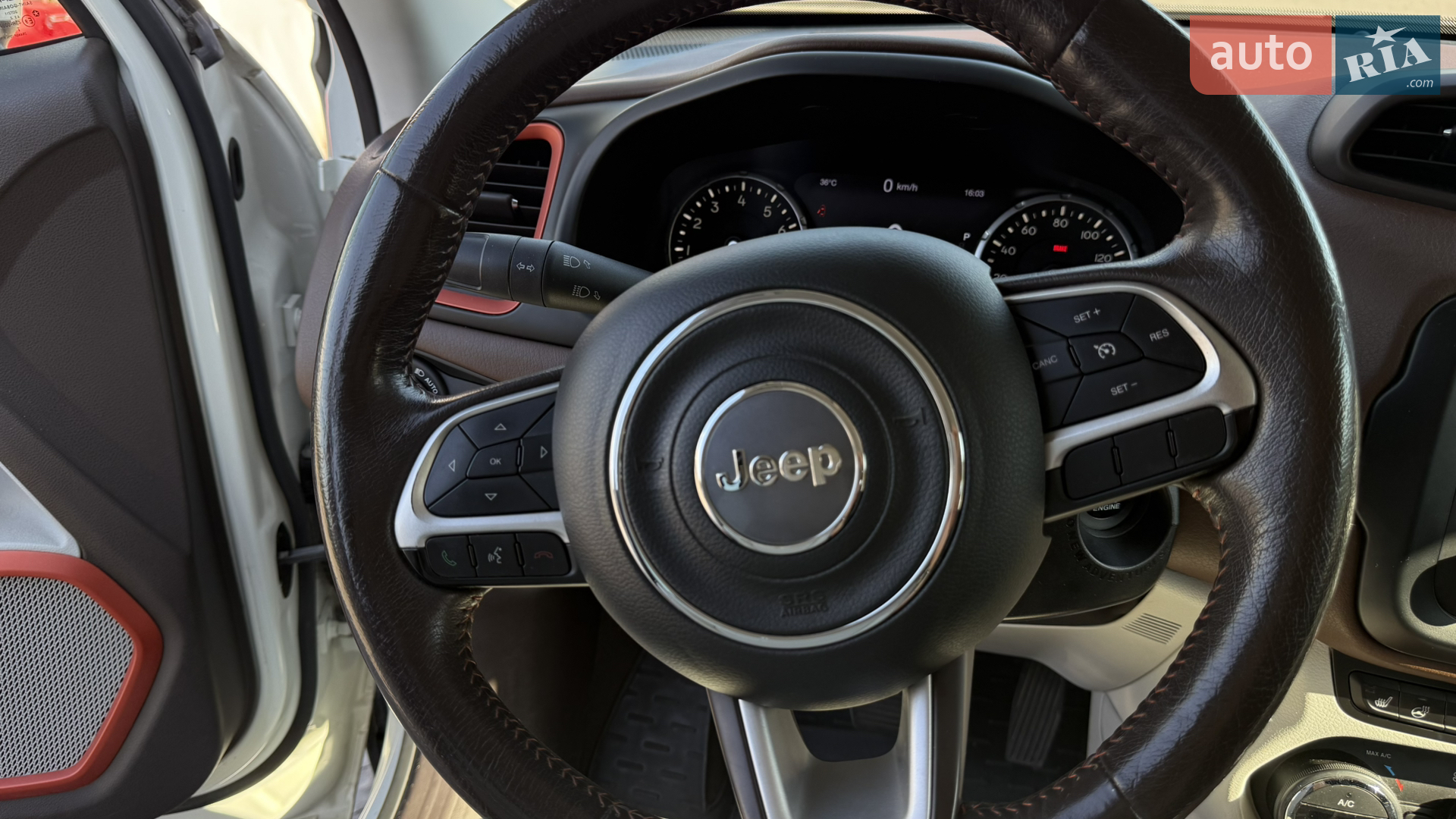 2015 Jeep Renegade - мініатюра 12