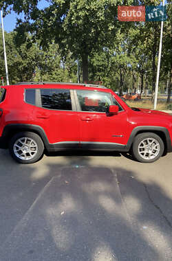 Позашляховик / Кросовер Jeep Renegade 2018 в 