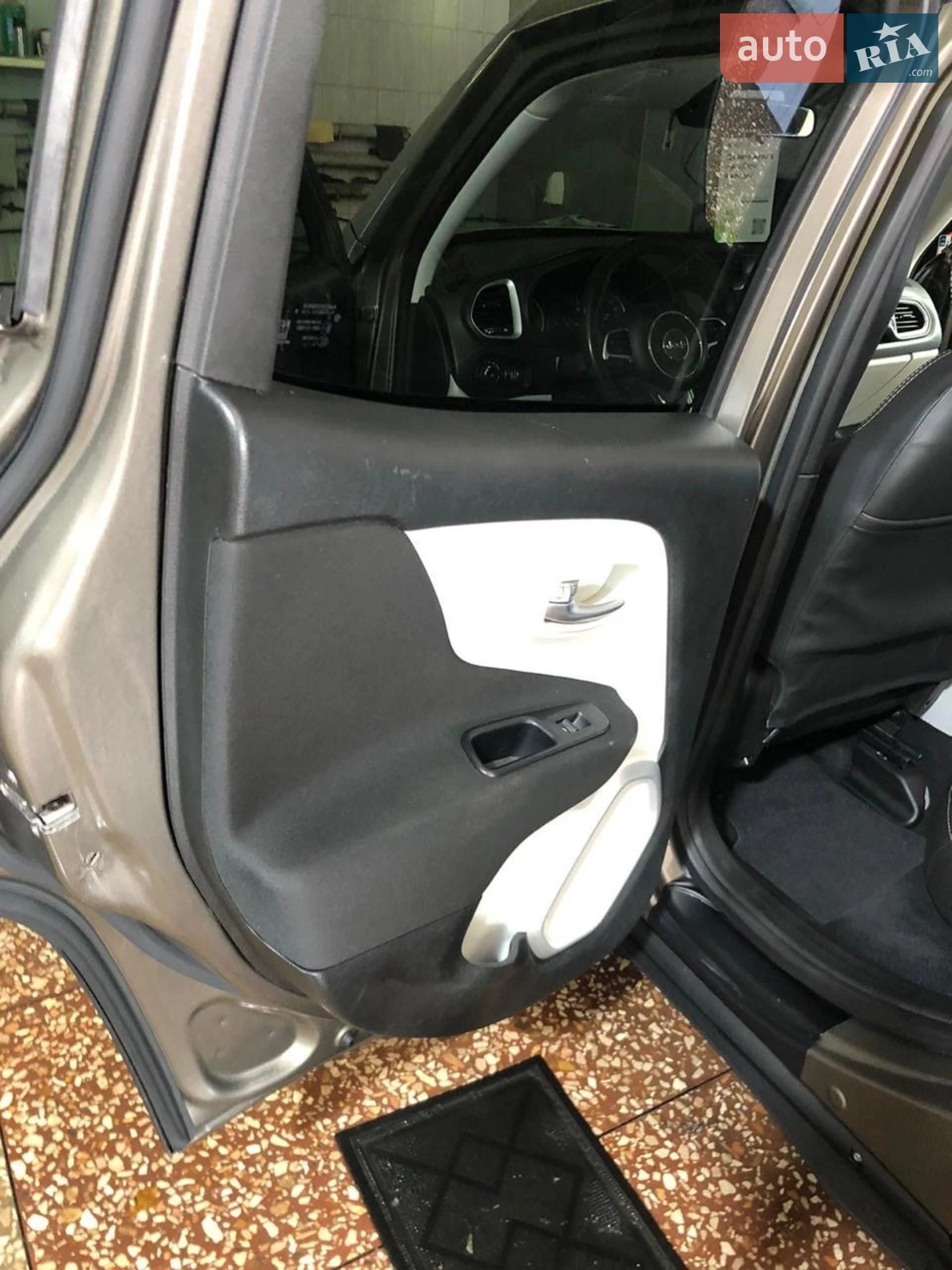 2018 Jeep Renegade - мініатюра 8